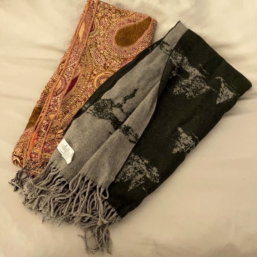 2 Scarves bundle!